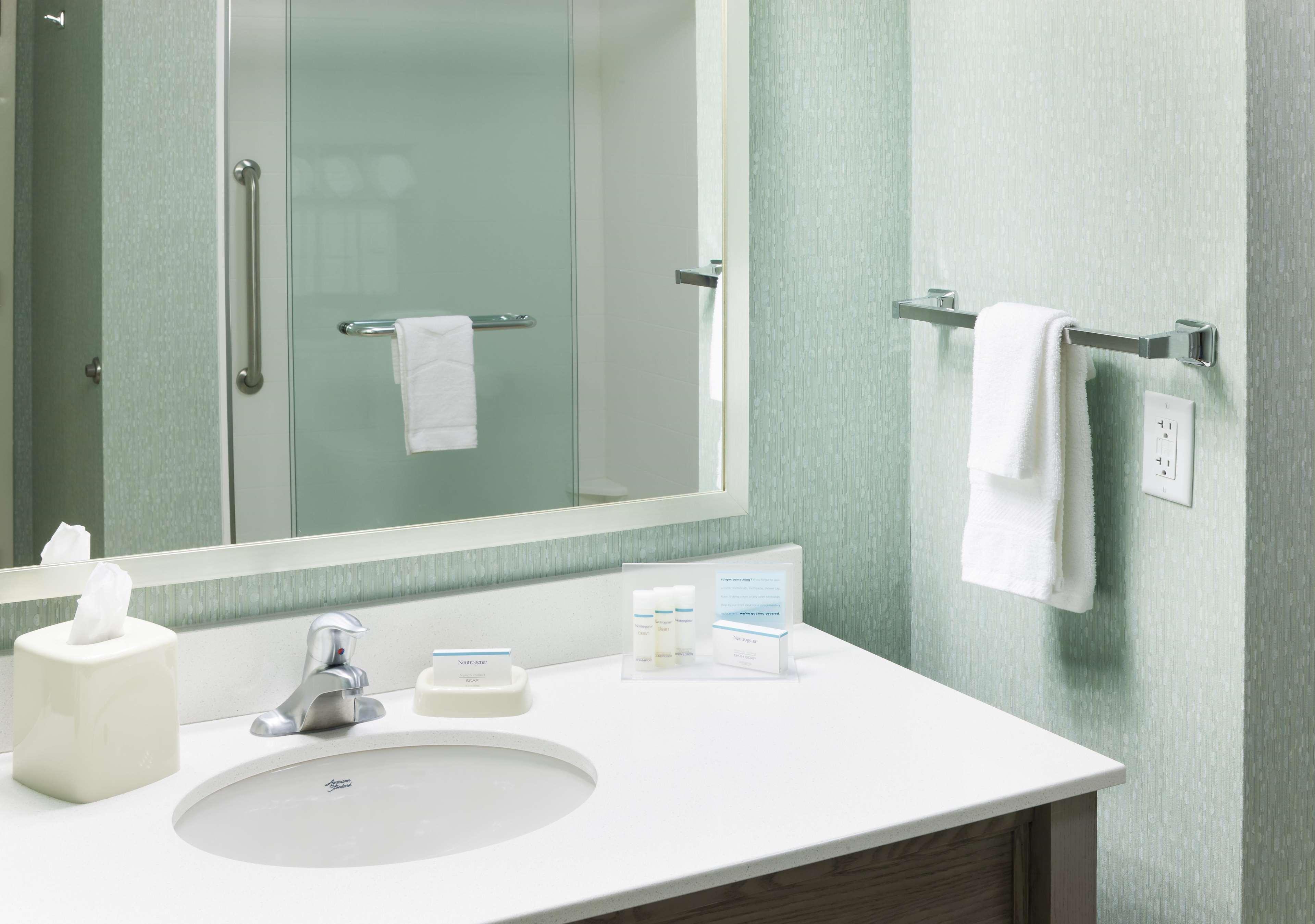 Hampton Inn & Suites By Hilton Carolina Beach Oceanfront Esterno foto