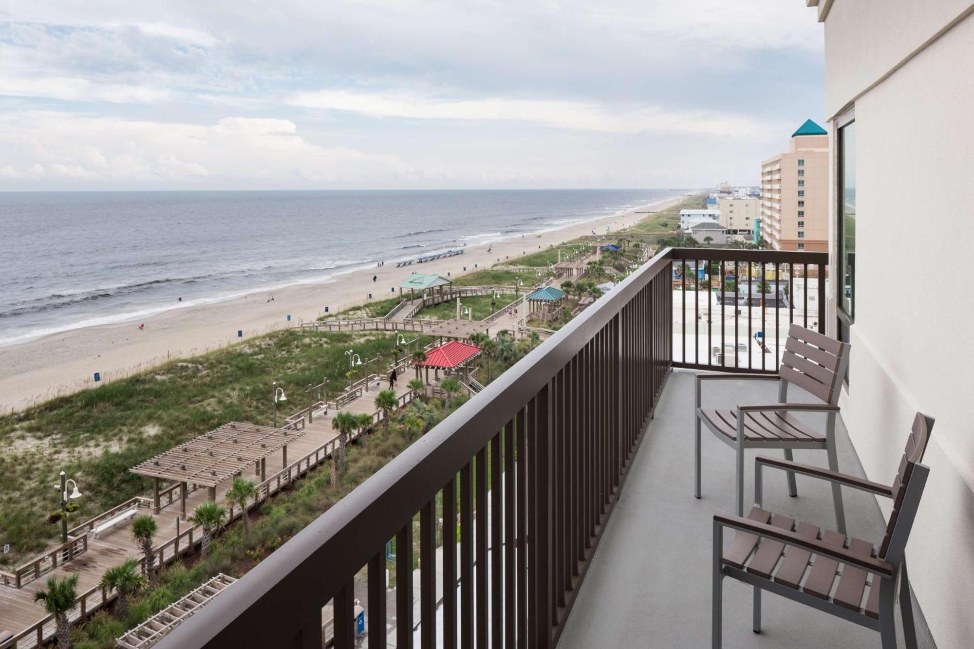Hampton Inn & Suites By Hilton Carolina Beach Oceanfront Esterno foto