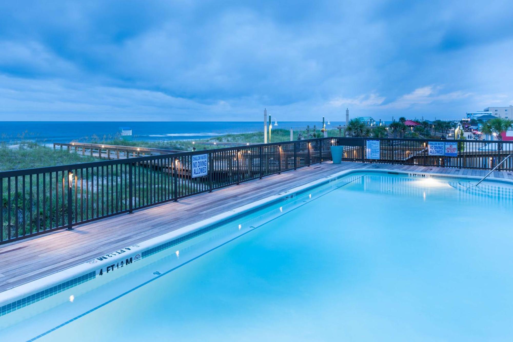 Hampton Inn & Suites By Hilton Carolina Beach Oceanfront Esterno foto