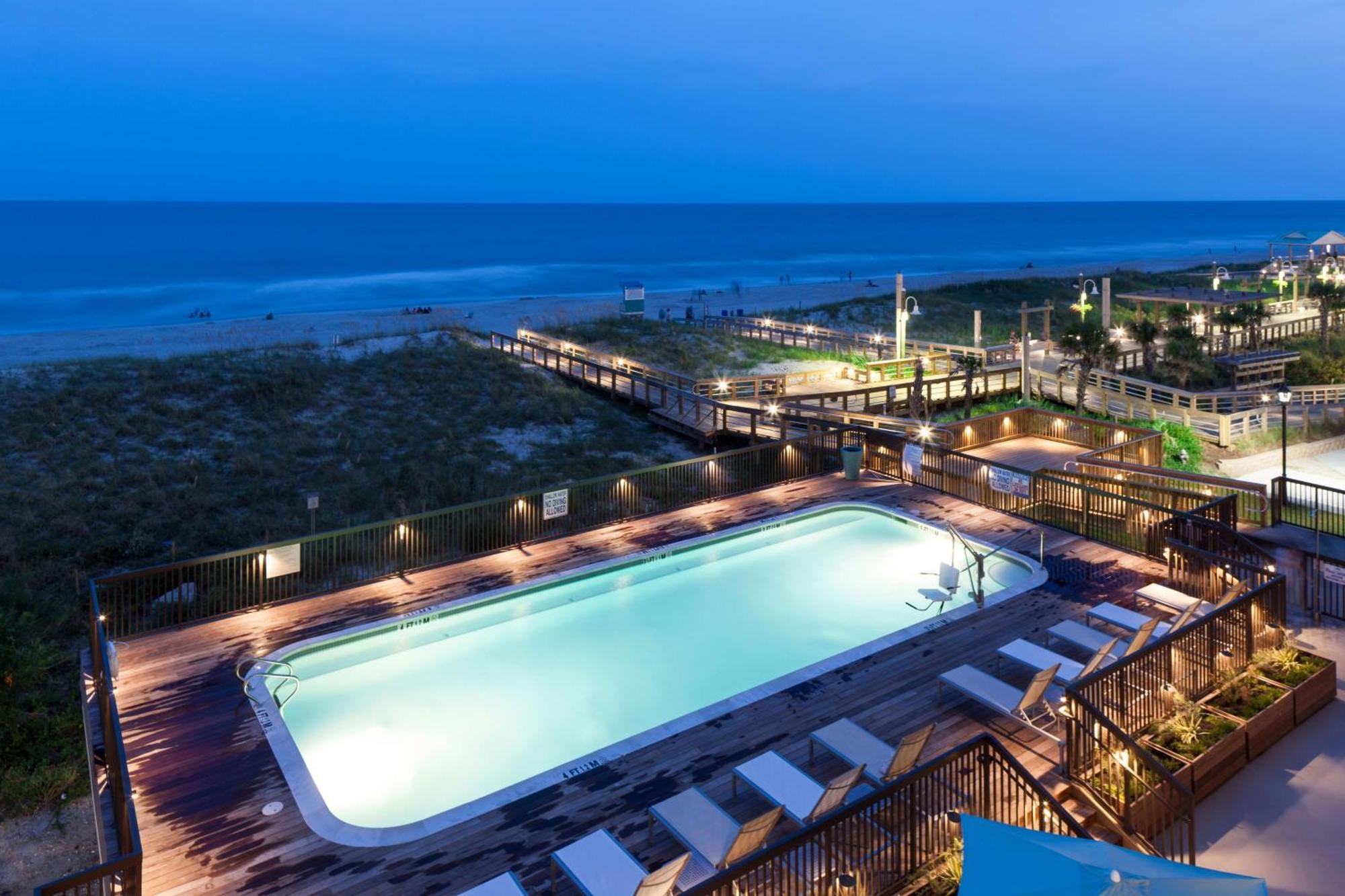 Hampton Inn & Suites By Hilton Carolina Beach Oceanfront Esterno foto